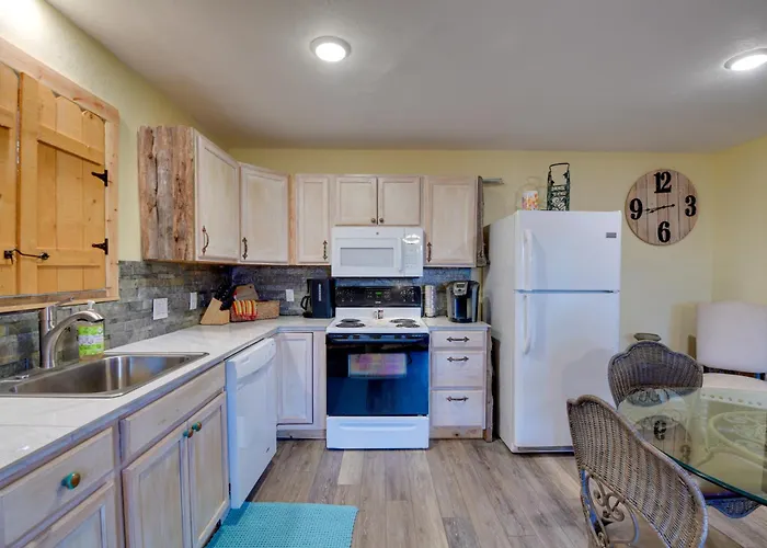 Worth W/ Patio: 5 Mi To Dtwn! Apartment Fort Worth