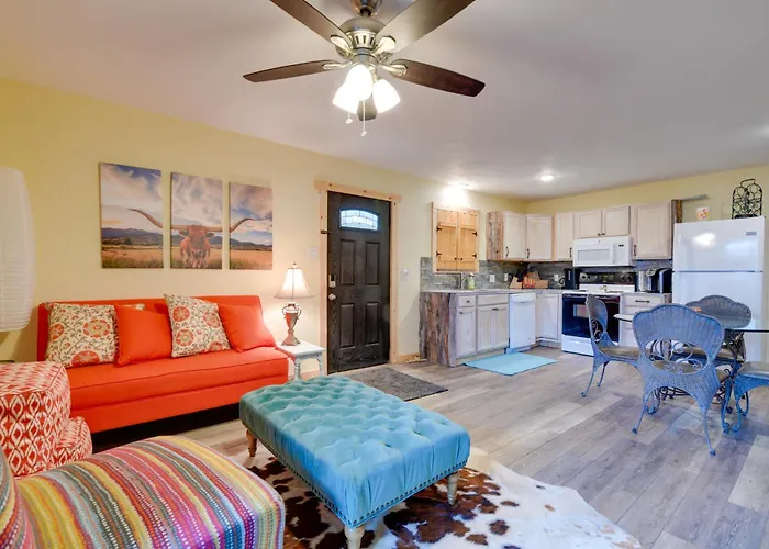 Worth W/ Patio: 5 Mi To Dtwn! * Fort Worth